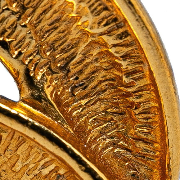 CHANEL Matelasse Coco Mark Brooch Gold Plated - Picture 6 of 8